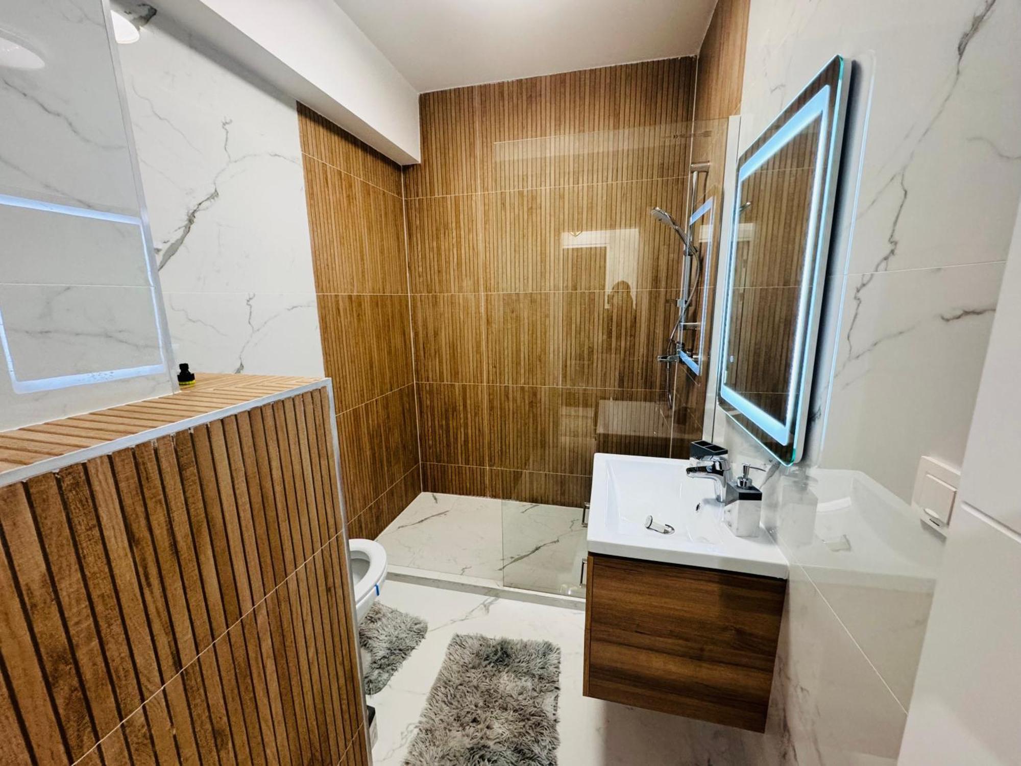 Luxury Apartment Sinuhe Брашов Экстерьер фото